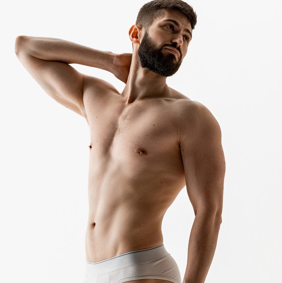 Male Liposuction Dr. Hannah Vu  SkinZone Medical 